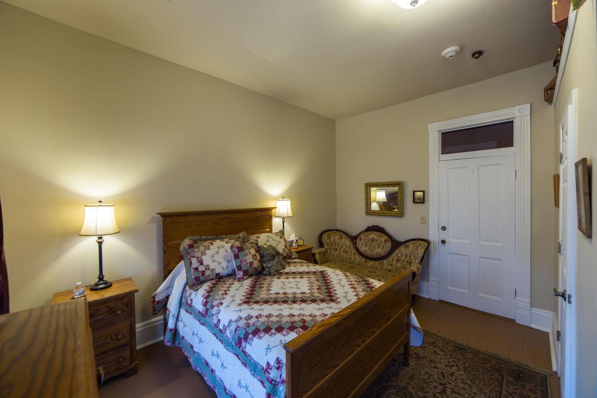 Grand Victorian Inn (Adults Only) Park City Eksteriør bilde